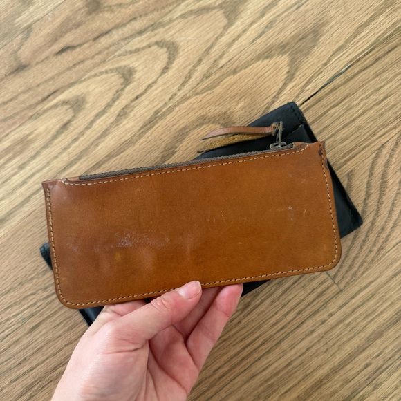 Able Black and Brown Leather TriFold Wallet - Picture 6 of 7